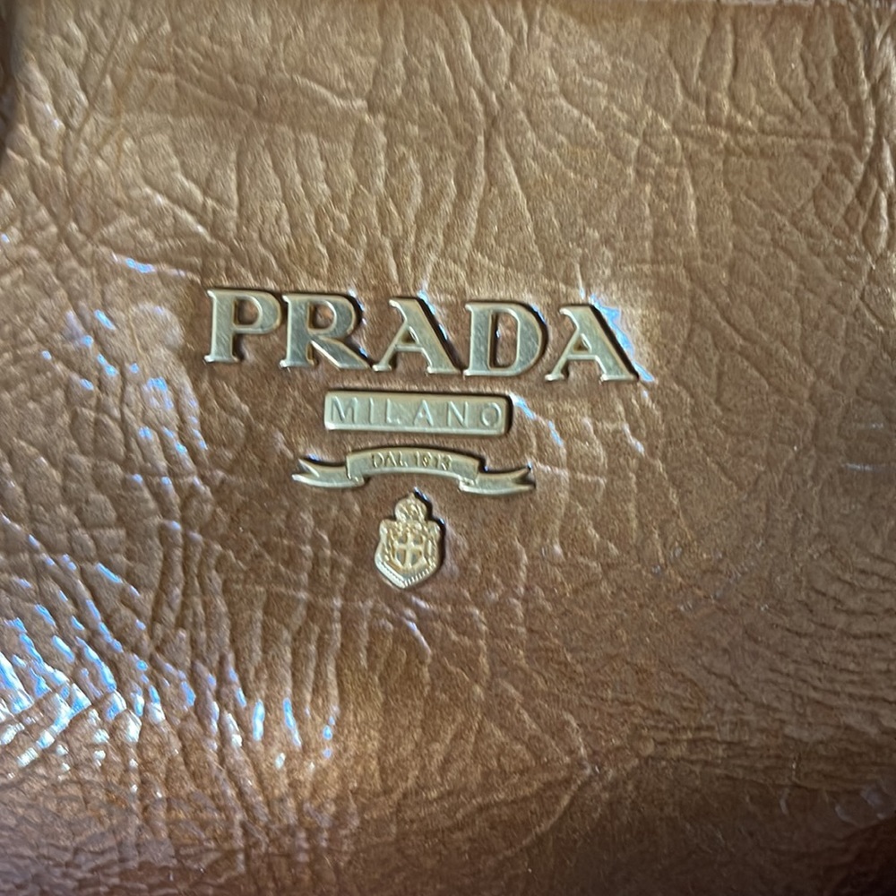 Prada Authentic - image 2